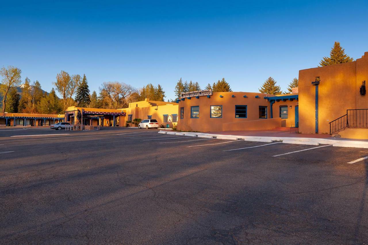 Kachina Lodge Resort And Meeting Center Taos Exterior foto
